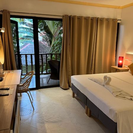 Alona Vida Beach Resort Panglao Bagian luar foto