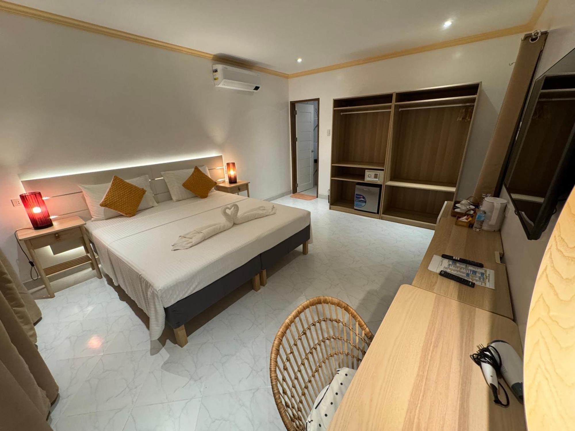 Alona Vida Beach Resort Panglao Bagian luar foto