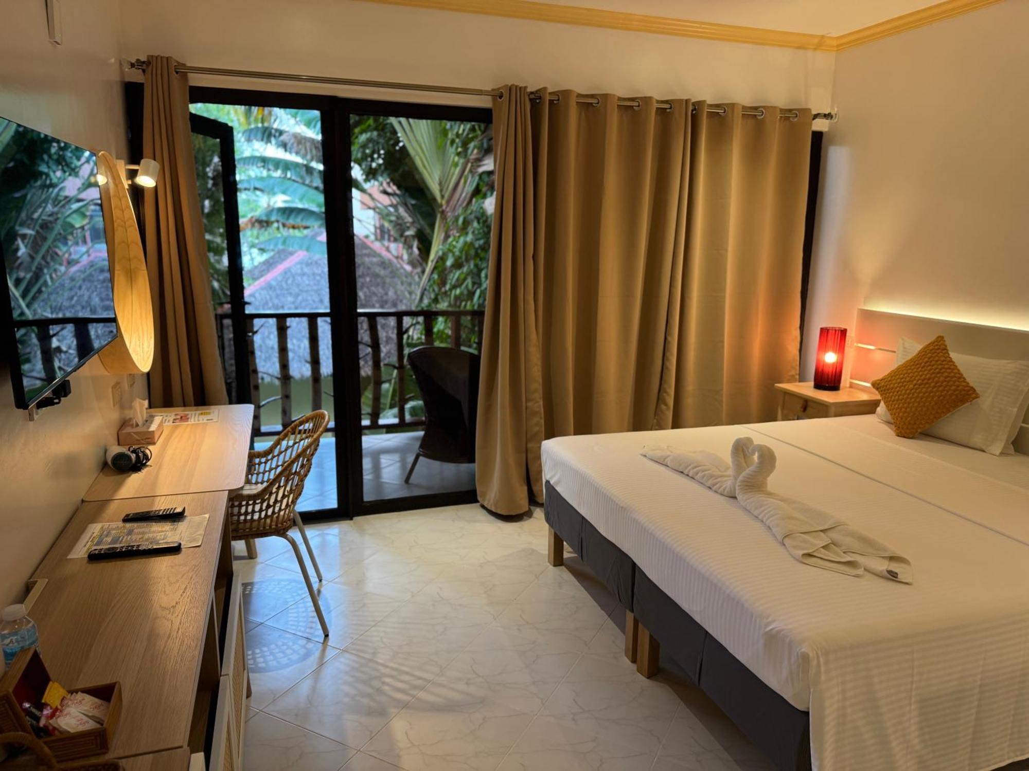 Alona Vida Beach Resort Panglao Bagian luar foto