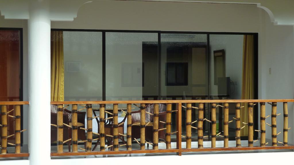 Alona Vida Beach Resort Panglao Bagian luar foto