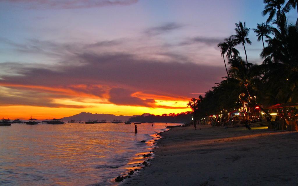 Alona Vida Beach Resort Panglao Bagian luar foto