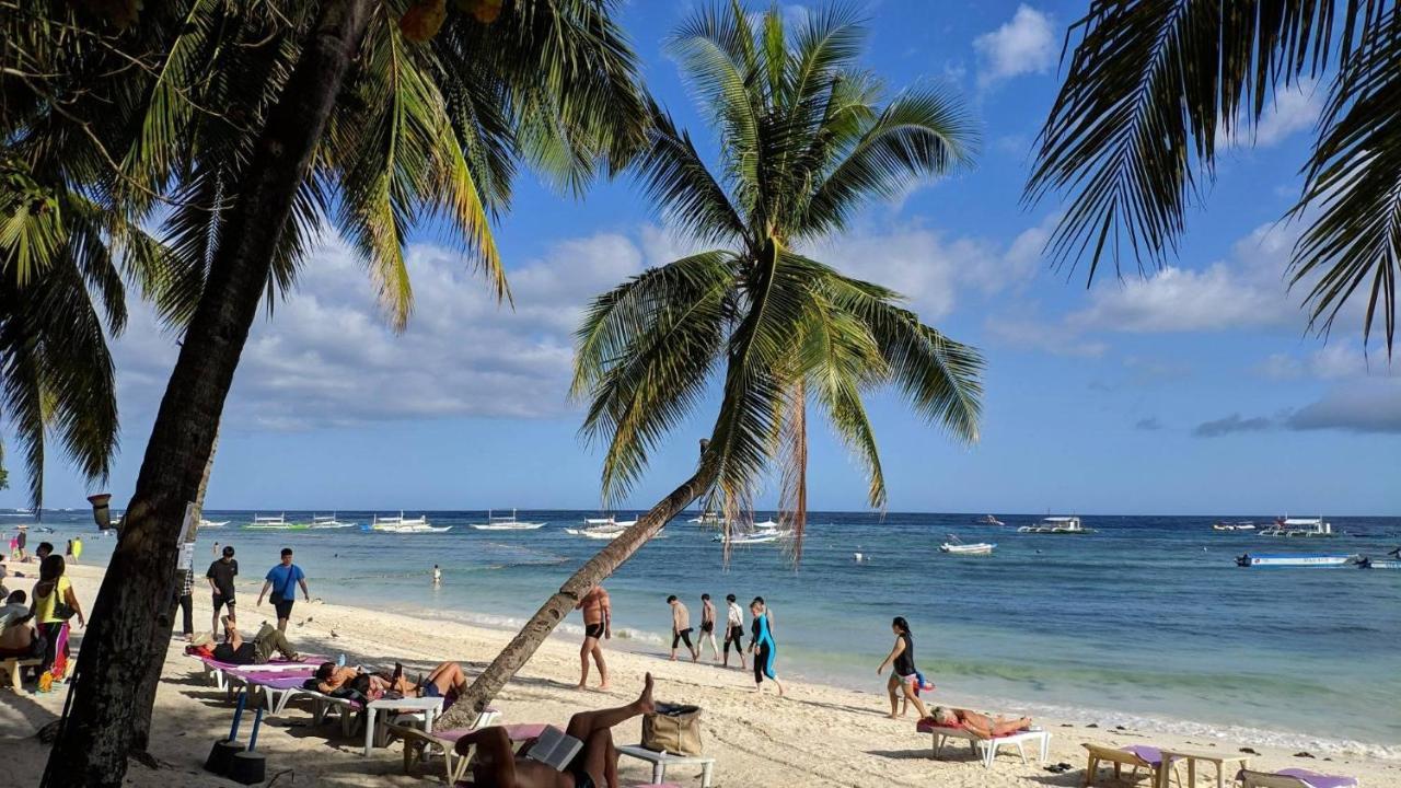 Alona Vida Beach Resort Panglao Bagian luar foto